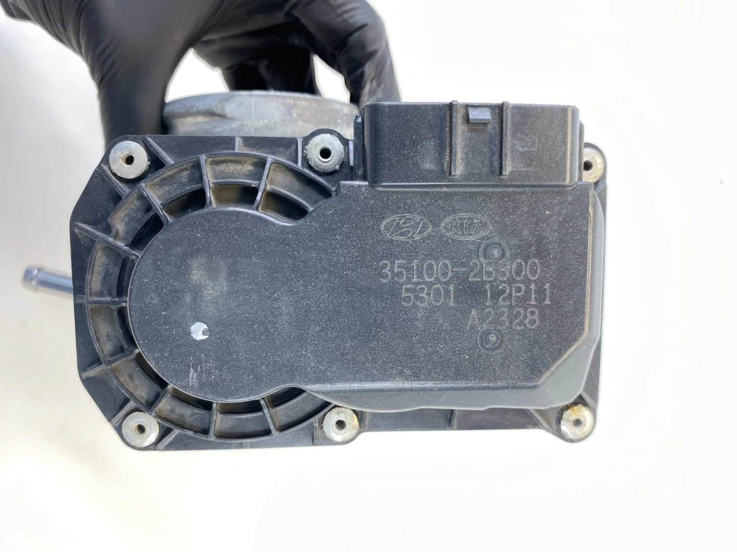 2012-2019 HYUNDAI ACCENT 1.6L 16V THROTTLE BODY THROTTLE VALVE 351002B300 OEM