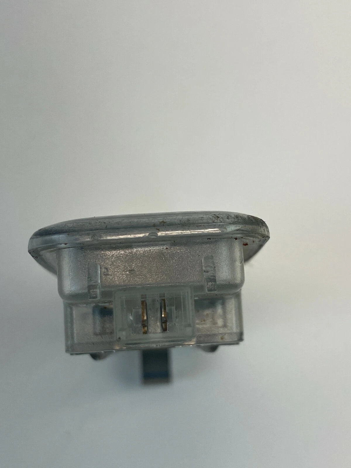 1999-2001 AUDI A4 SEDAN SUNVISOR SUN VISOR VANITY OVERHEAD LIGHT 4D0947105A