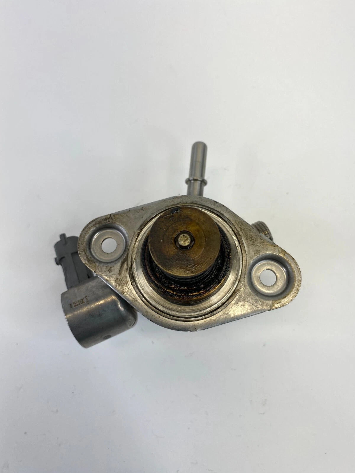 2011-2014 Hyundai Sonata 2.0L Engine High Pressure Fuel Pump 35320-2G720