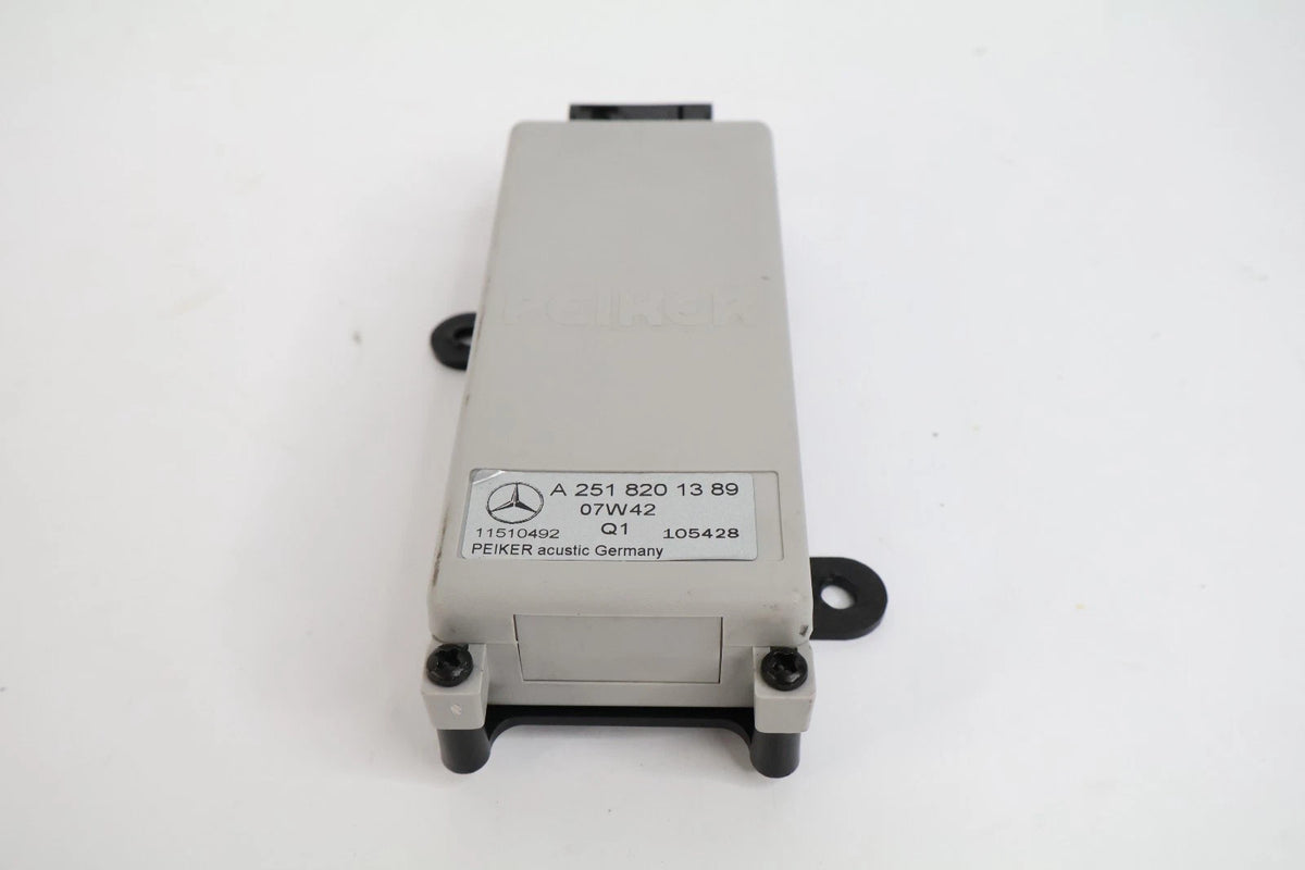 2006-2012 MERCEDES W251 R350 RADIO ANTENNA AMPLIFIER MODULE OEM A2518201389