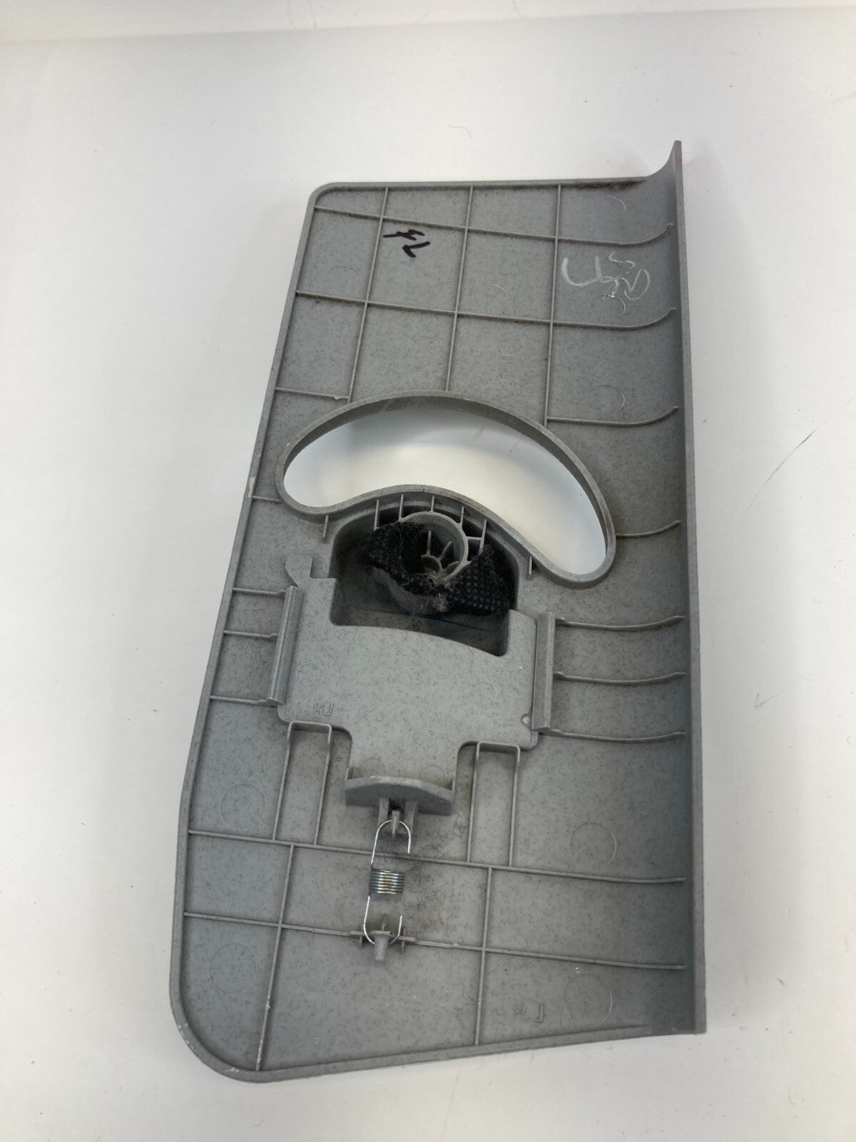 2013-2018 Hyundai Santa Fe Sport Left Side B-pillar Seat Belt Adjuter Cover OEM