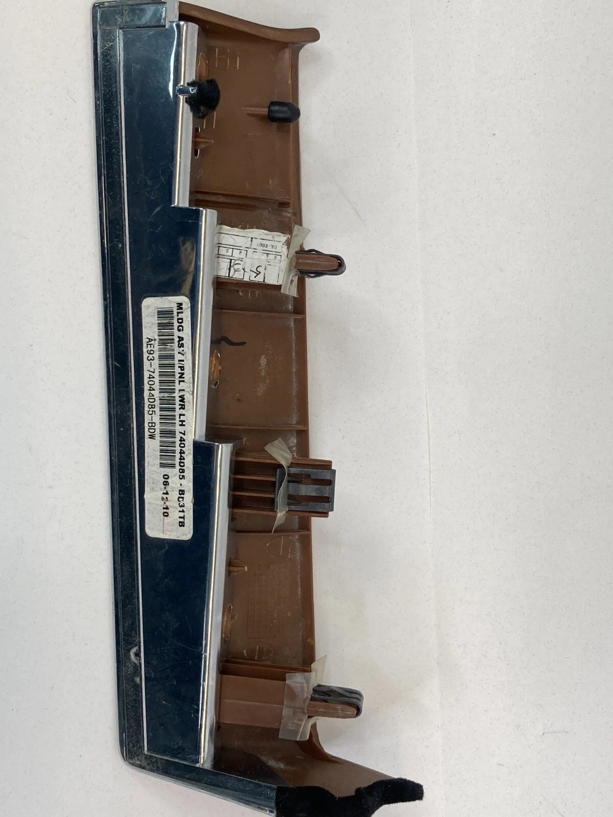 2010-2012 LINCOLN MKT FRONT LEFT DRIVER DASH OUTER MOLDING TRIM AE9374044D85BDW