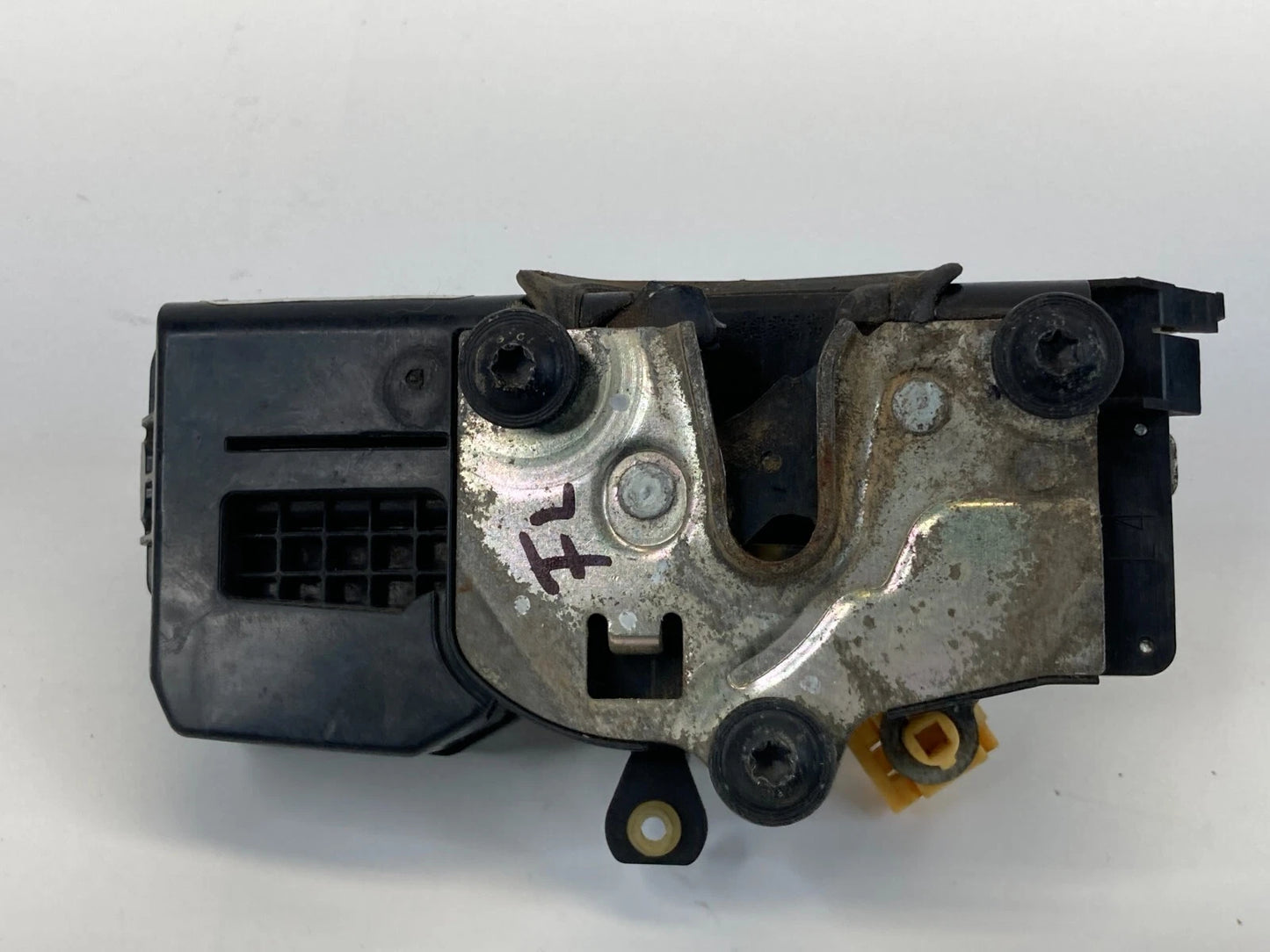 2004-2006 CADILLAC SRX FRONT LEFT DRIVER SIDE DOOR LOCK LATCH ACTUATOR L15817041