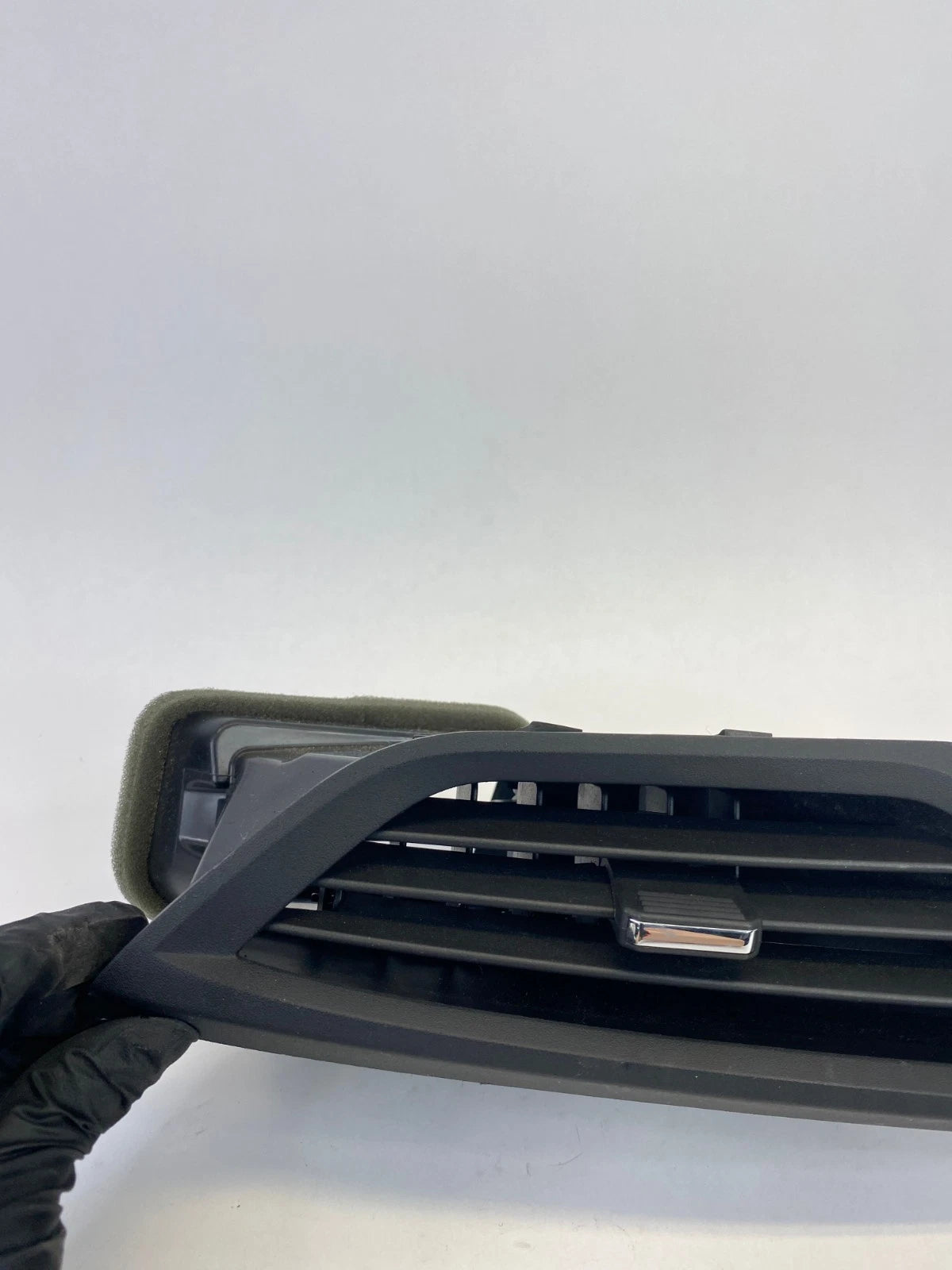 10-17 CHEVROLET EQUINOX DASHBOARD AC AIR VENT GRILLE INNER FRONT RH OEM 2880746