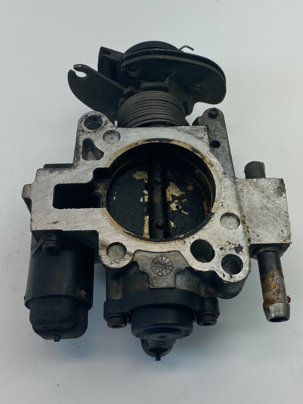 1996 1997 1998 Chevrolet Lumina 3.1L Throttle Body Throttle Valve Assembly OEM