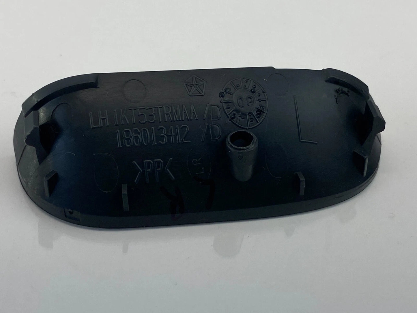 2009-2017 JEEP PATRIOT COMPASS REAR LEFT INNER DOOR HANDLE SCREW COVER PLUG OEM