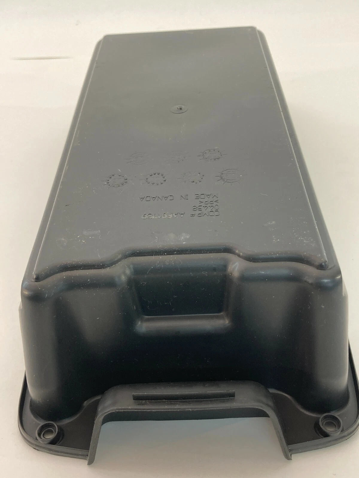 2005 06 07 08 2009 CHEVROLET EQUINOX CENTER CONSOLE STORAGE COMPARTMENT TRAY OEM
