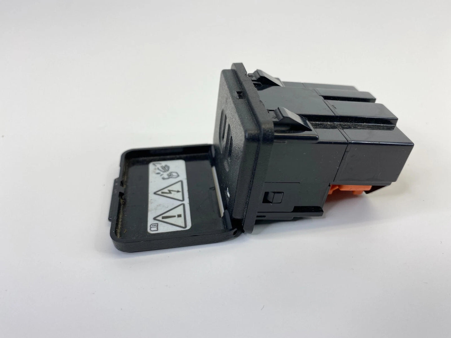 2007-2012 DODGE CALIBER HATCHBACK POWER INVERTER AC OUTLET CONNECTOR 40593D OEM