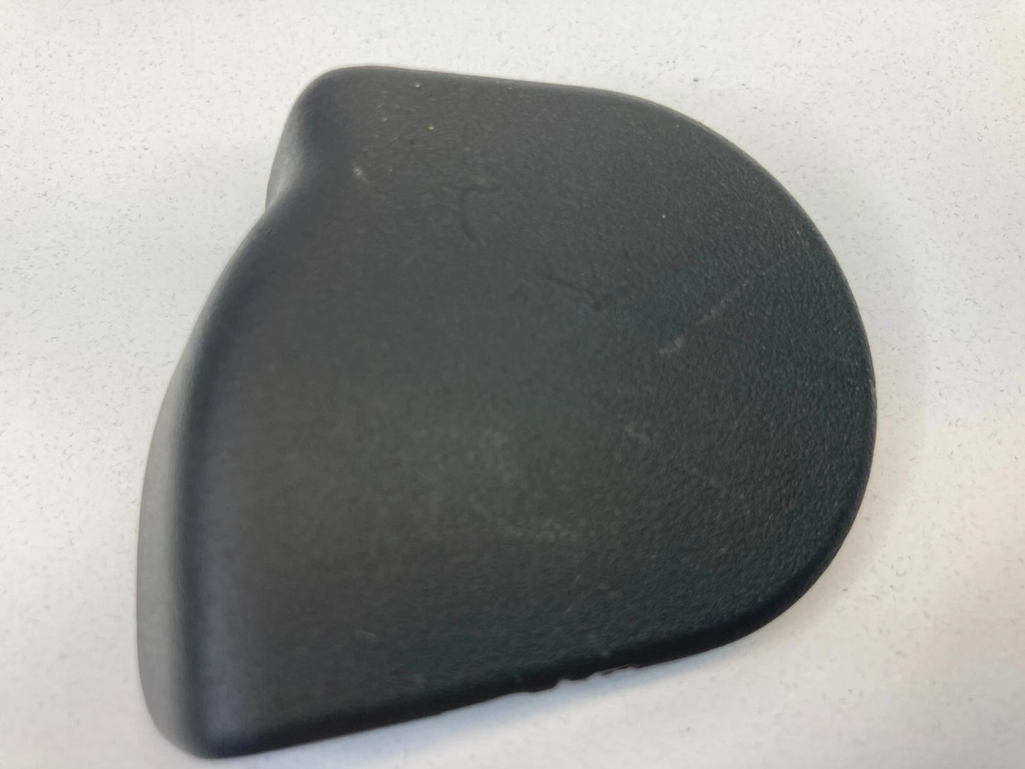 2010 2011 DODGE CALIBER FRONT LEFT DRIVER SIDE INNER DOOR SCREW CAP COVER TRIM