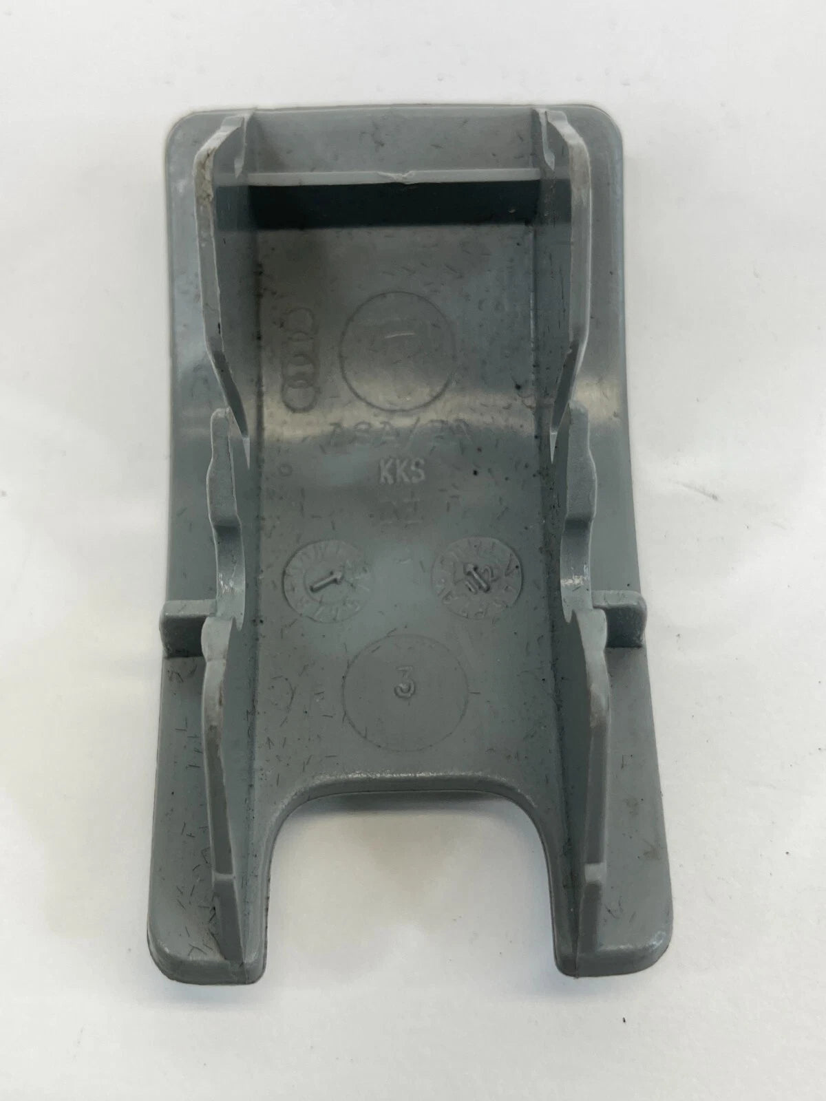 2013-2016 AUDI A4 SEDAN 4-DR CHILD RESTRAINT ANCHOR PLATE BEZEL HOOK COVER OEM