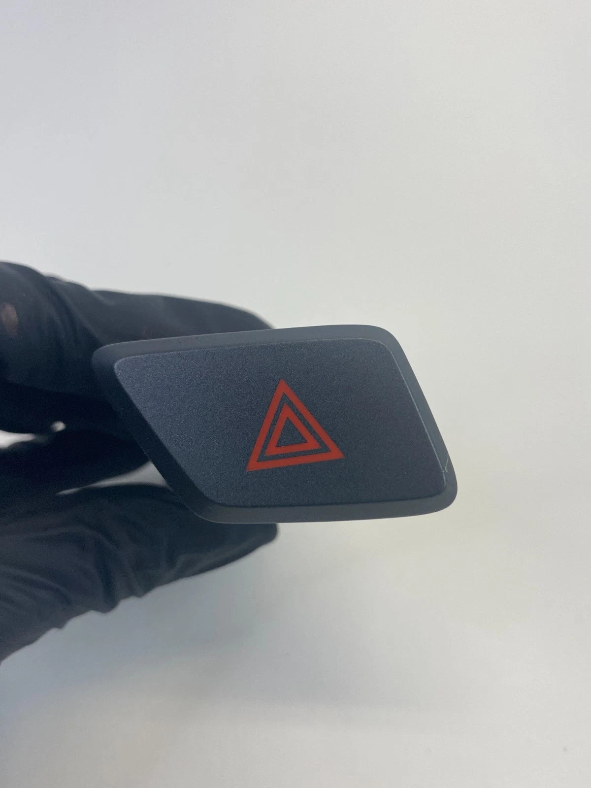 2011-2014 Hyundai Sonata Dash Hazard Emergency Warning Control Switch 202009278