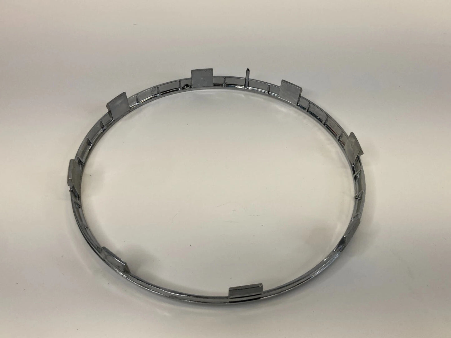 08-10 SATURN VUE DASH INSTRUMENT PANEL AIR VENT BEZEL RING COVER TRIM OEM
