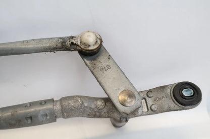 2011-2014 TOYOTA SIENNA FRONT WINDSHIELD WIPER MOTOR W/ LINKAGE 85110-08020 OEM