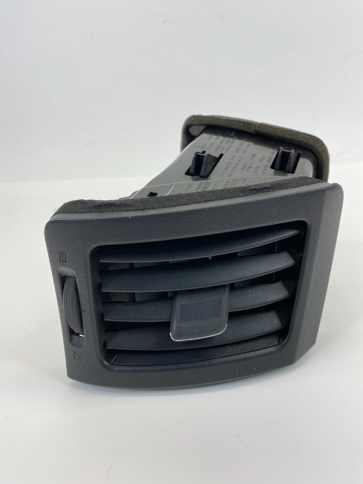 2007 2008 INFINITI G35 SEDAN DASH RIGHT SIDE A/C AIR VENT OUTER OUTLET OEM