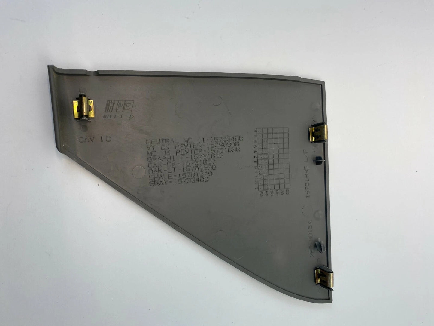 00-06 CHEVROLET TAHOE FRONT RIGHT PASSENGER SIDE DASH END COVER TRIM 15761835