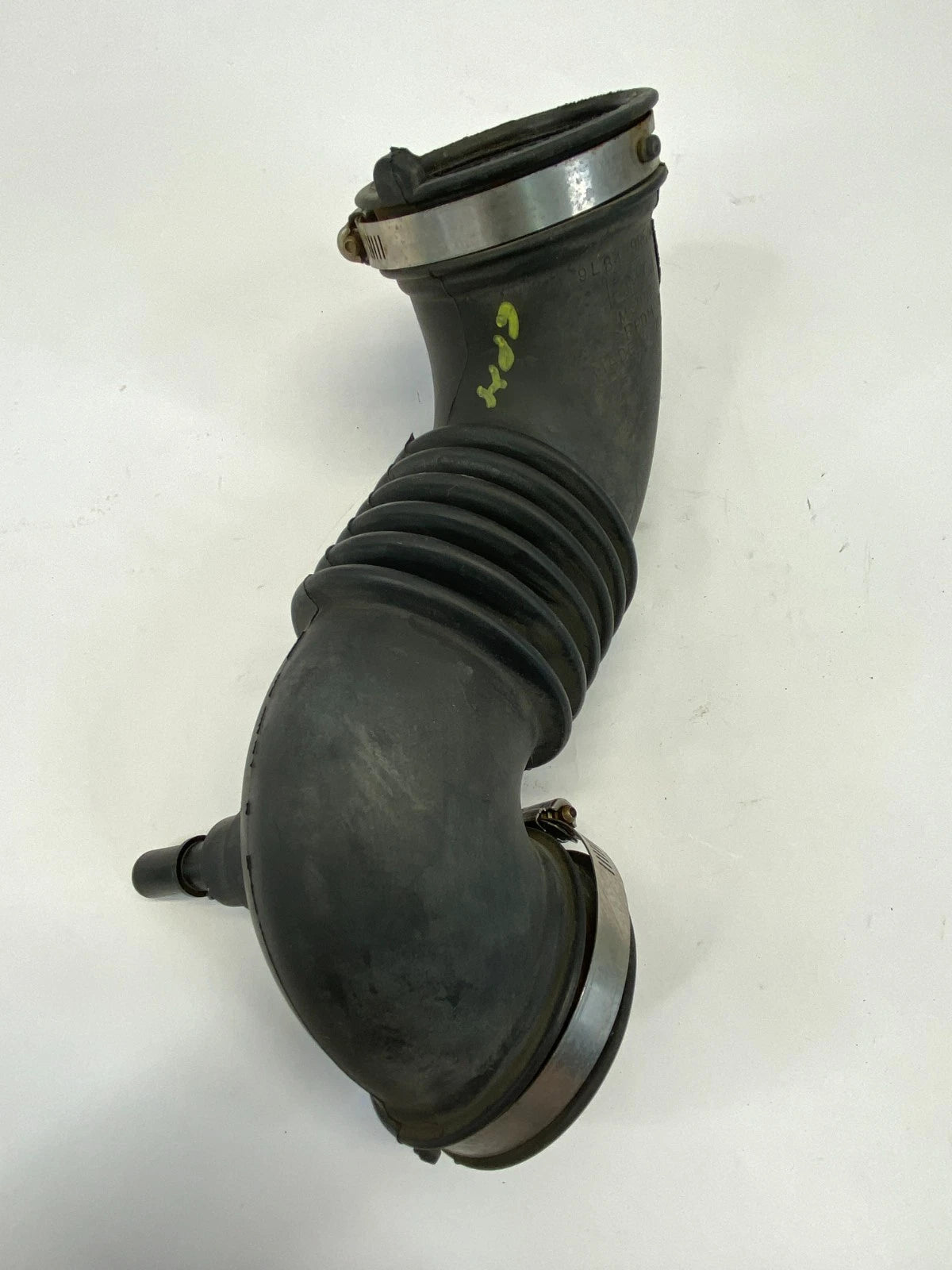 2009-2012 FORD ESCAPE AIR CLEANER INTAKE DUCT HOSE PIPE TUBE 9L84-9R504-AC