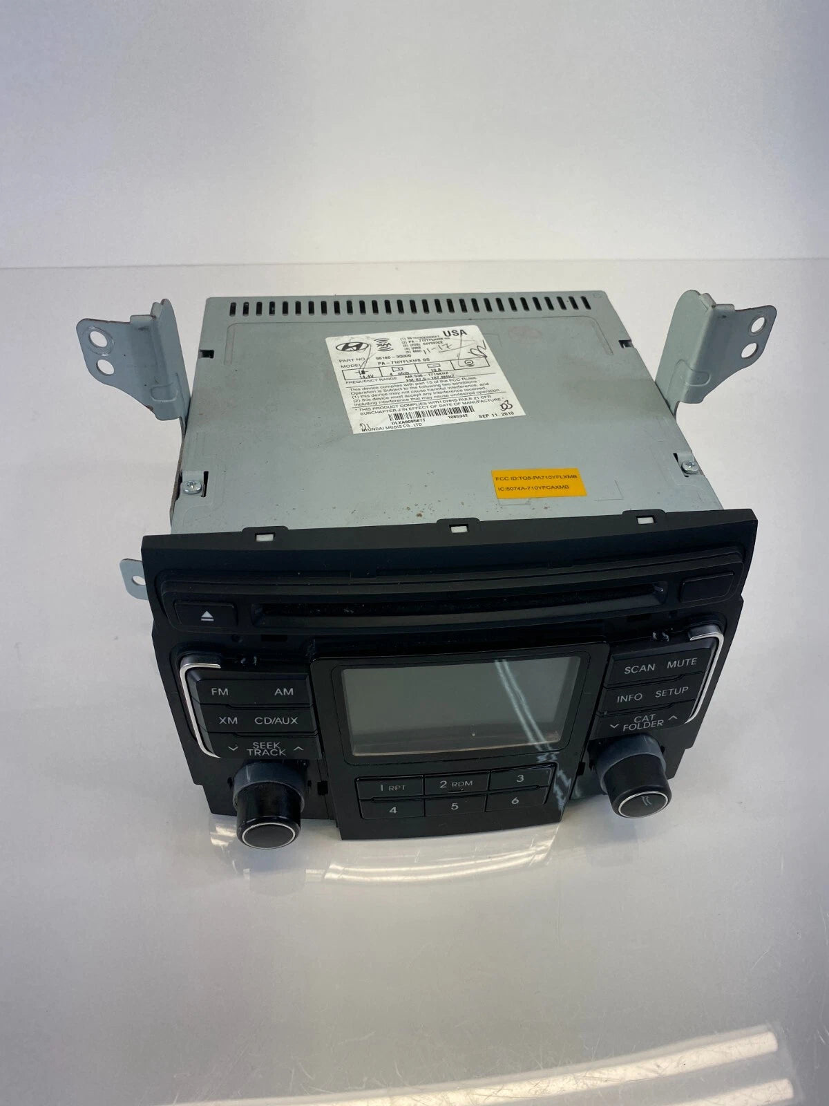2011 HYUNDAI SONATA AM/FM XM RADIO CD PLAYER RECEIVER UNIT 96180-3Q000 OEM