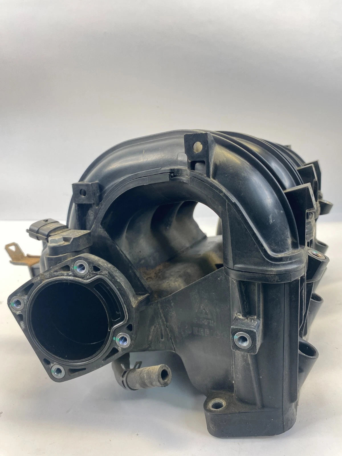 2011-2015 HYUNDAI SONATA HYBRID 2.4L ENGINE INTAKE MANIFOLD W/ MAP SENSOR OEM