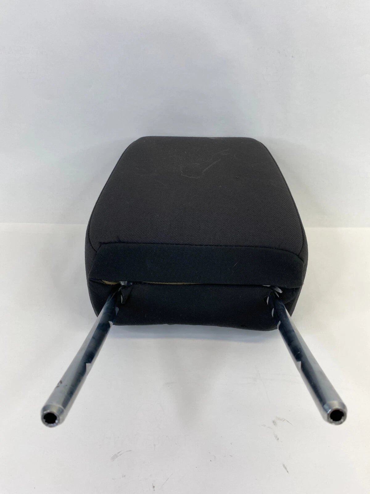 2014-2019 FORD FIESTA FRONT LEFT DRIVER SIDE SEAT HEADREST HEAD REST OEM