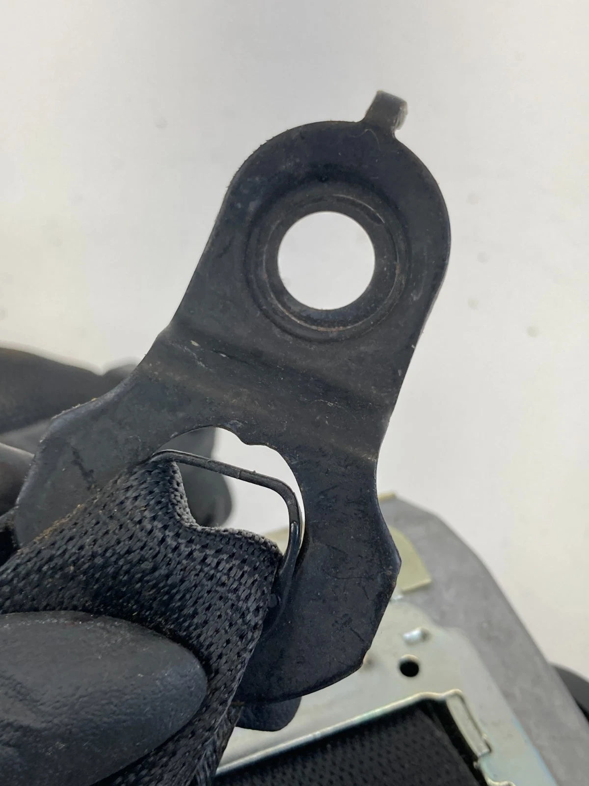 2006 MERCEDES-BENZ CLS500 FRONT LEFT DRIVER SIDE SEAT BELT RETRACTOR ASSY OEM