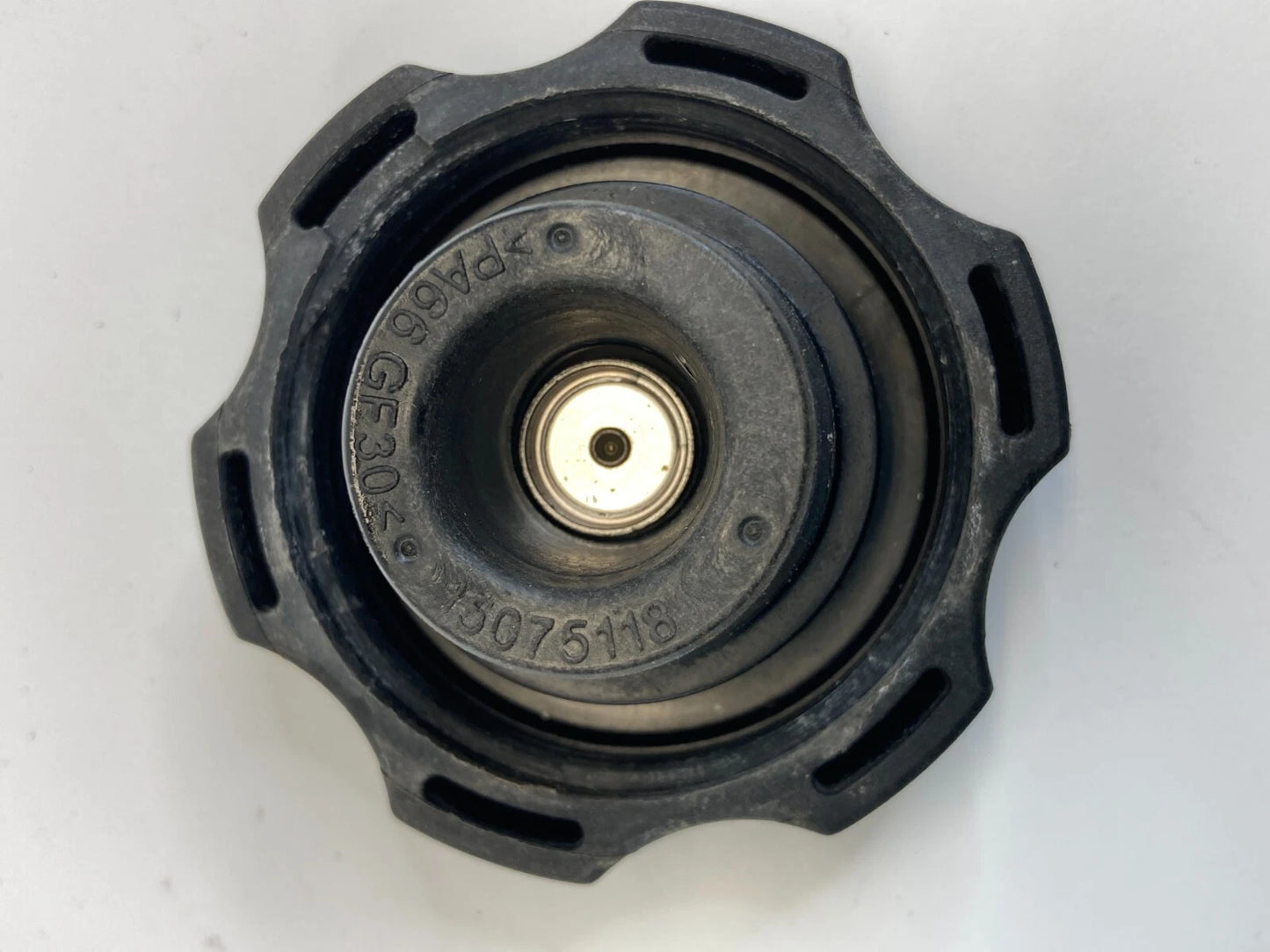 03-11 CADILLAC CTS 3.6L ENGINE RADIATOR FLUID COOLANT TANK CAP LID 15075118 OEM