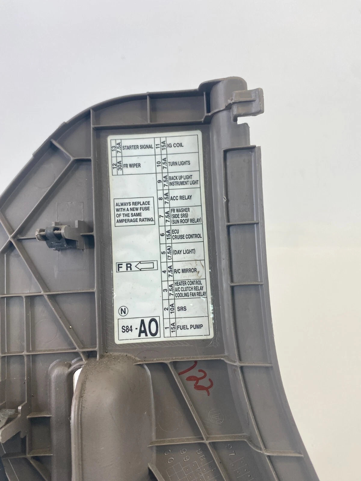 1998-2002 HONDA ACCORD SEDAN DASH LEFT DRIVER FUSE BOX COVER PANEL 77216-S84 OEM