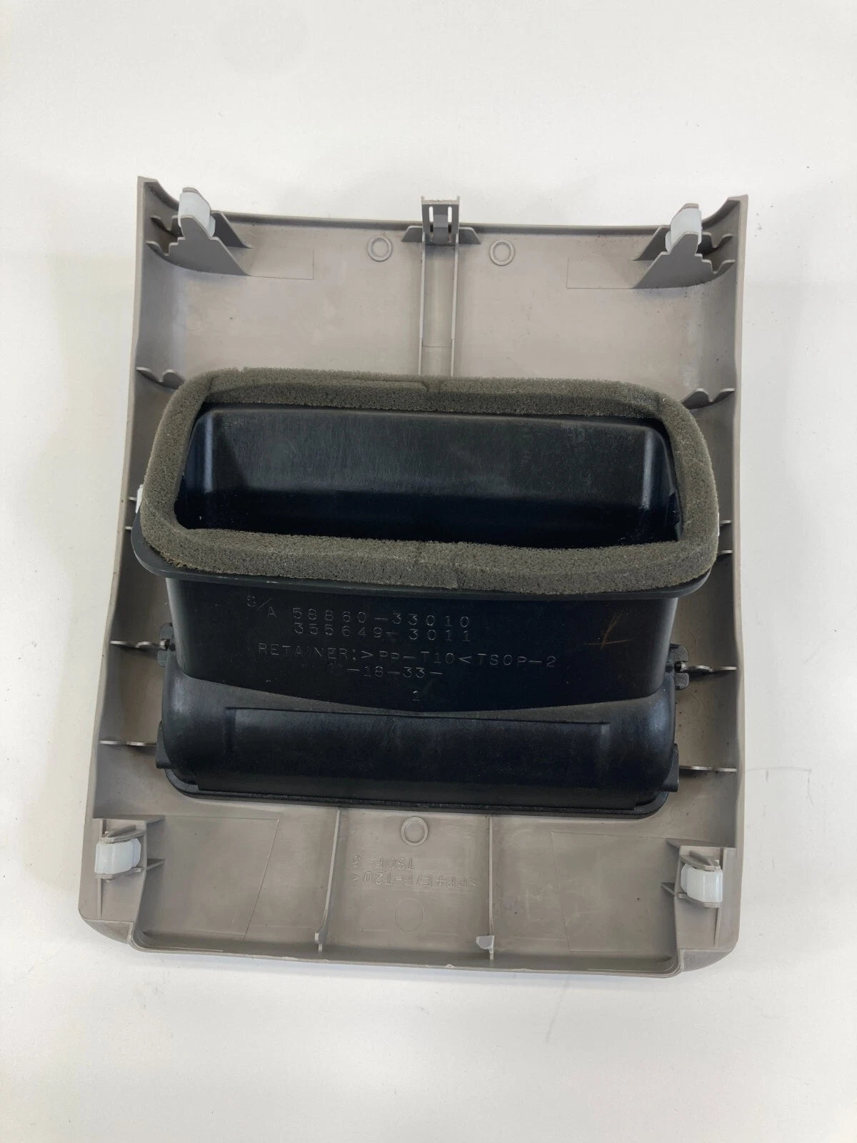 02 03 LEXUS ES300 REAR CENTER CONSOLE AIR VENT GRILLE COVER 58860-33010 OEM