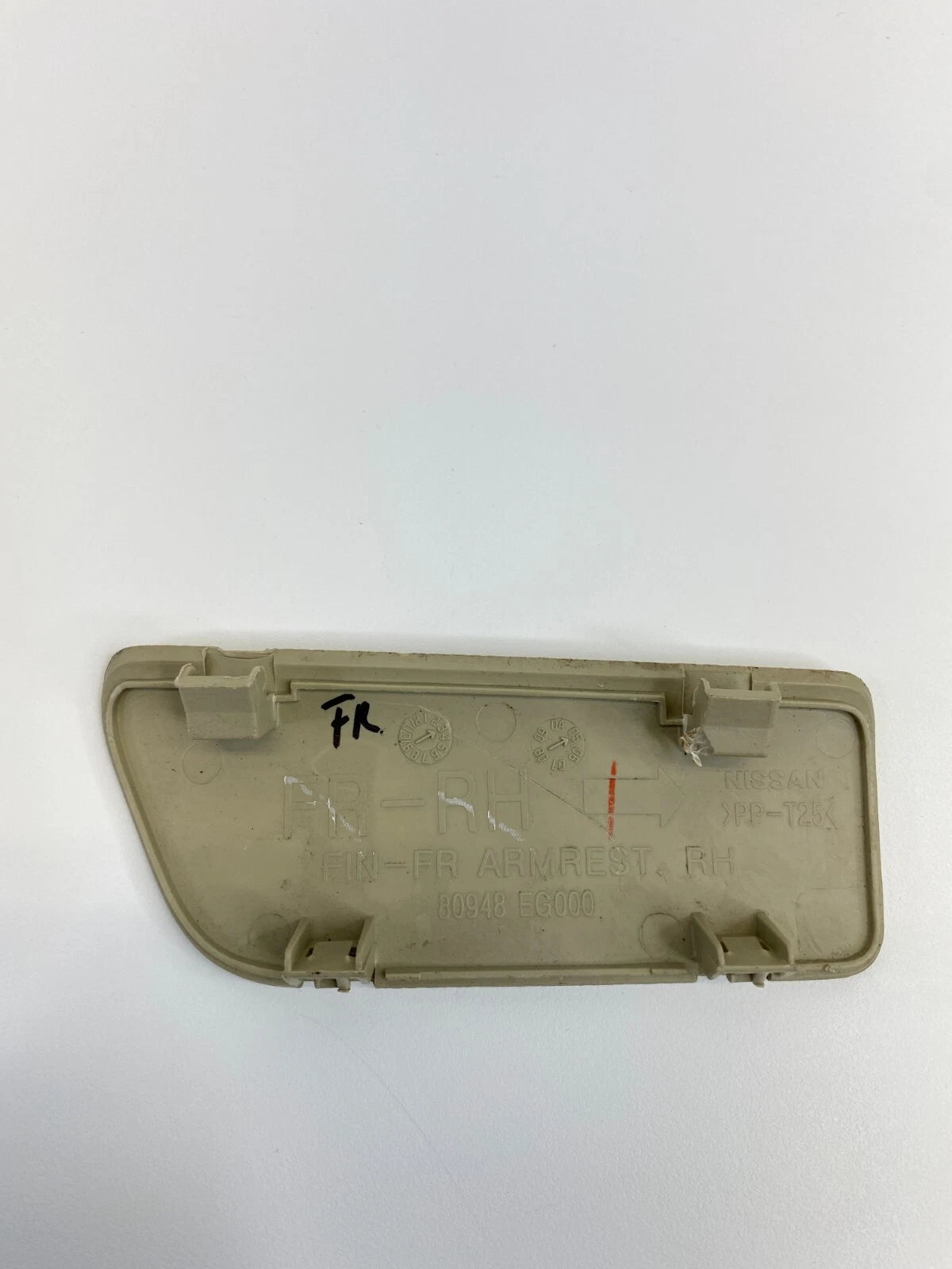 06-10 INFINITI M35 FRONT RIGHT DOOR ARMREST FINISH PANEL TRIM COVER 80948-EG000
