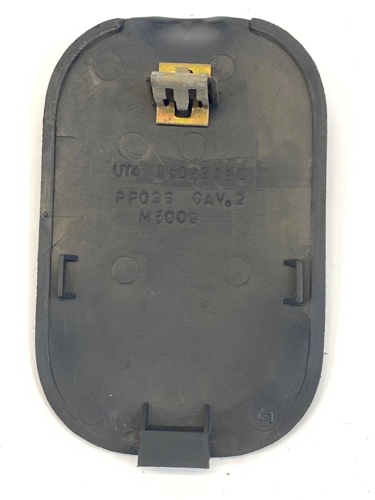 01 02 03 CHEVROLET S10 REAR DECK CHILD SEAT ANCHOR COVER TRIM 150043490 OEM