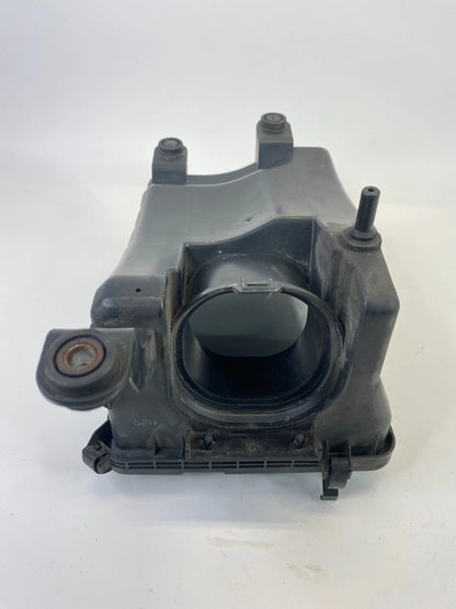 2009 KIA BORREGO 3.8L AIR CLEANER FILTER BOX LOWER COVER 28112-2J000 OEM