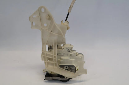 2011-2017 VOLKSWAGEN TOUAREG FRONT LEFT DRIVER DOOR LOCK LATCH RELEASE OEM