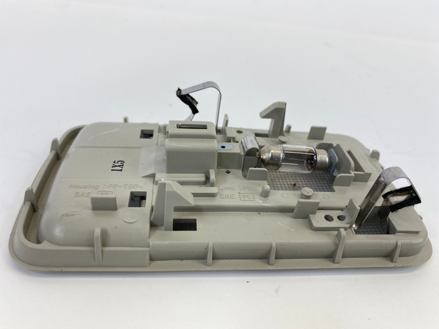 08 09 10 11 12 13 Nissan Rogue Rear Upper Roof Overhead Dome Light Lamp OEM