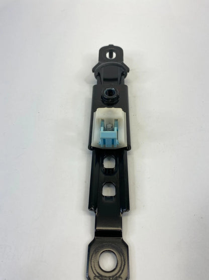 2007-2010 HYUNDAI ELANTRA FRONT RIGHT SIDE SEAT BELT HEIGHT ADJUSTER 88890-2H550