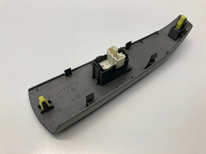 04-09 TOYOTA PRIUS REAR RIGHT DOOR WINDOW CONTROL SWITCH BEZEL OEM 7427147050