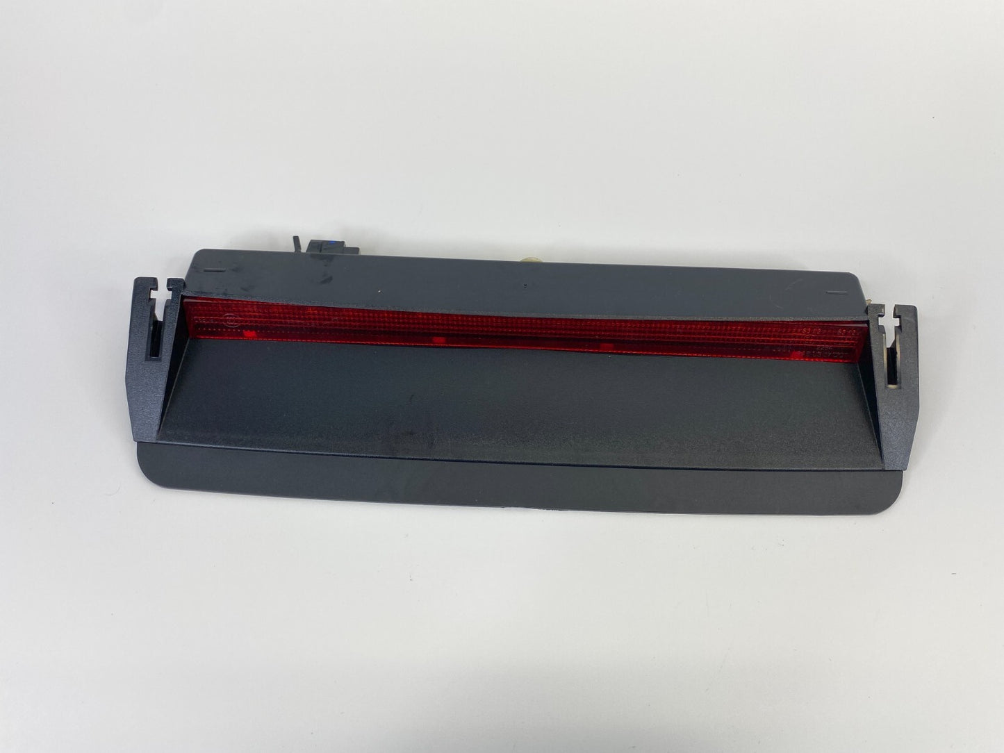 09-17 Volkswagen CC Rear Third Brake Stop Light Lamp High Mount 3C8-945-087 OEM