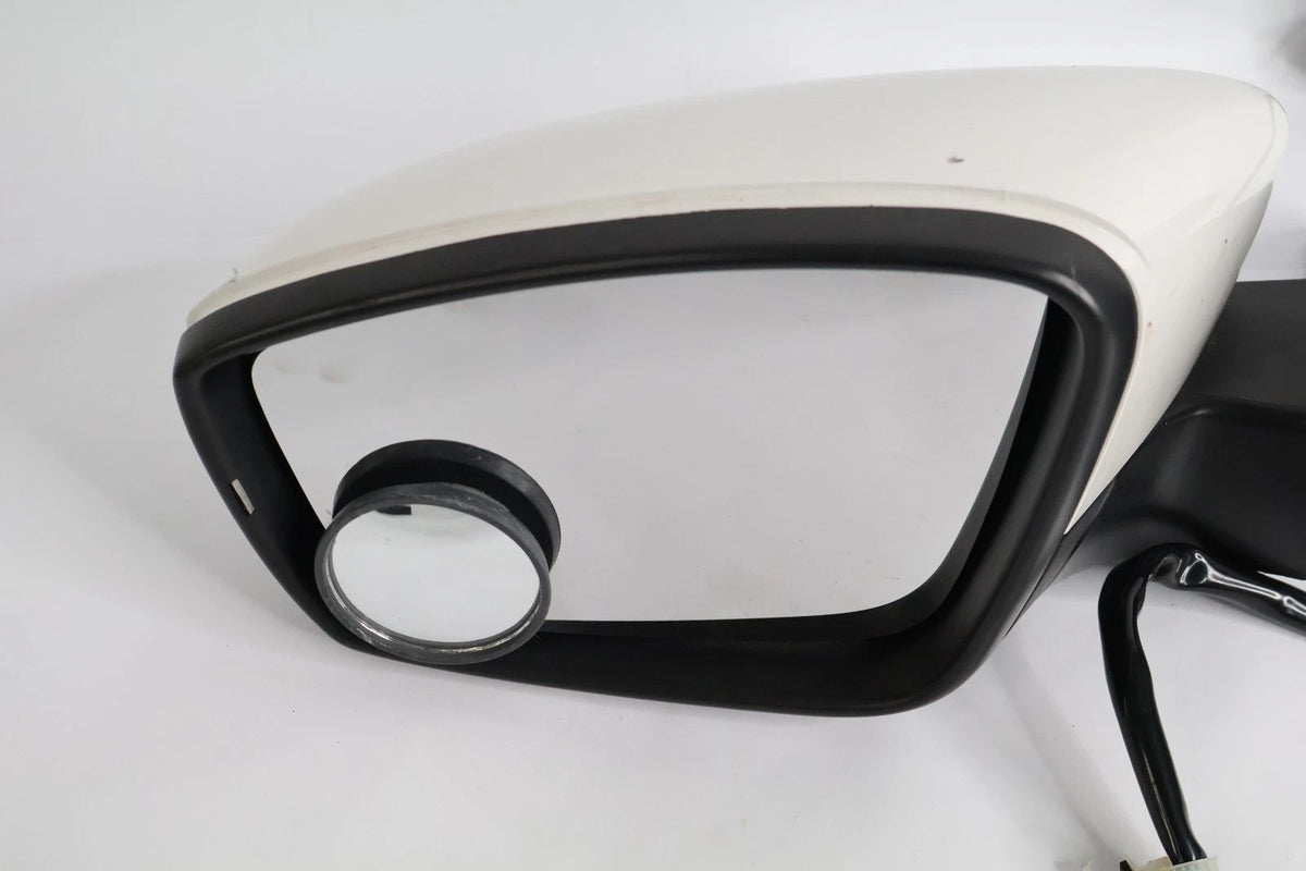 2012-2015 VOLKSWAGEN PASSAT LEFT SIDE VIEW POWER DOOR MIRROR ASSEMBLY VW1320145