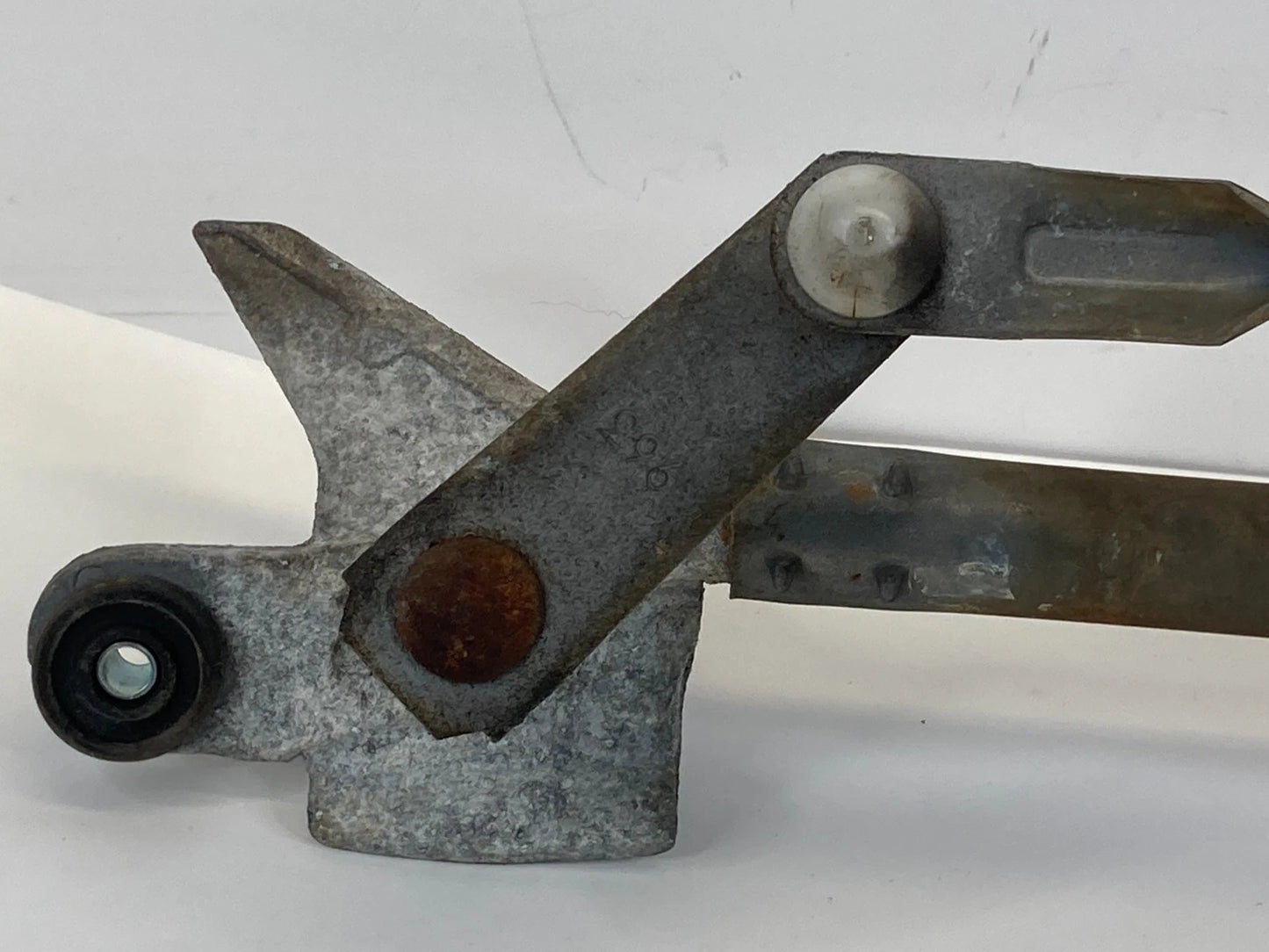 2006-2012 FORD FUSION FRONT WINDSHIELD WIPER MOTOR W/ LINKAGE CE53-17566-AA OEM