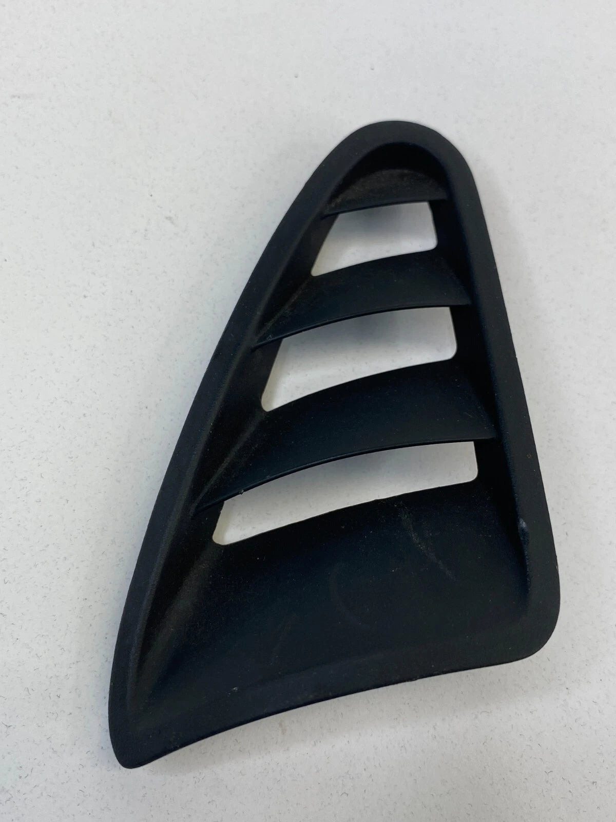 2004-2008 MAZDA 3 MAZDA3 LEFT SIDE UPPER DASH AC AIR VENT DEFROSTER GRILLE TRIM