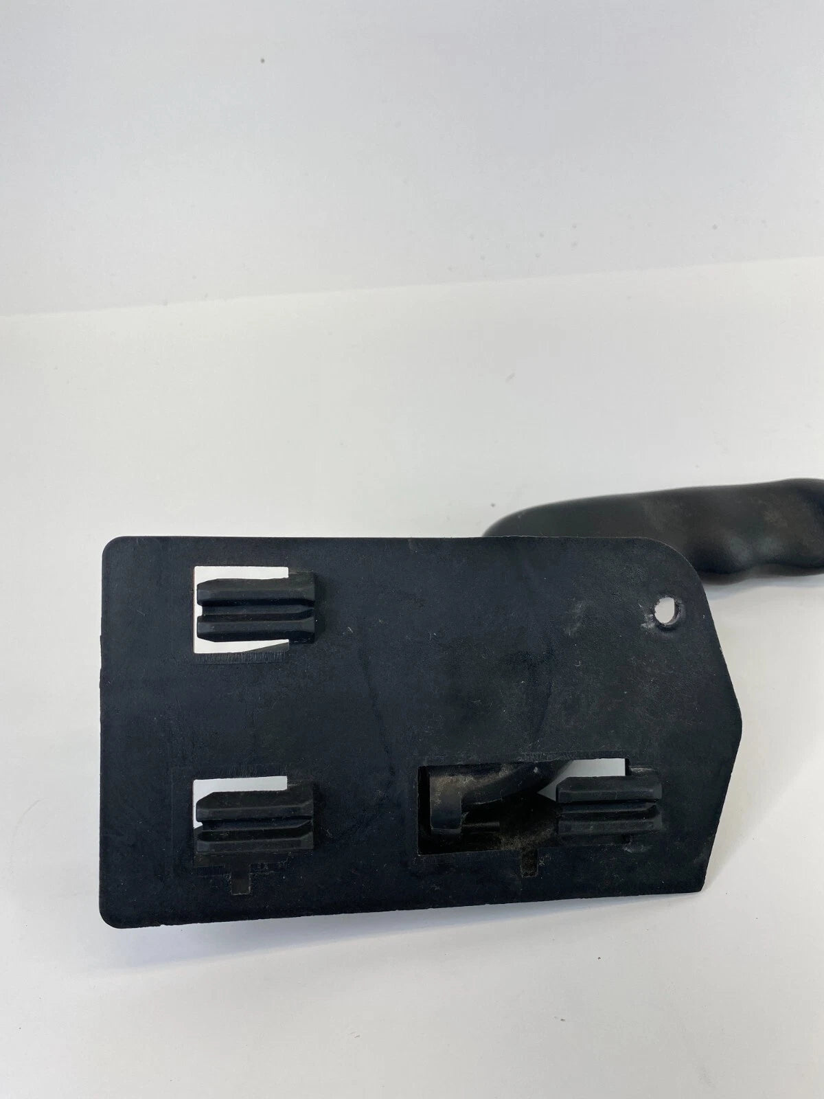 2003-2006 CHEVROLET AVALANCHE SUV 4DR RIGHT PASSENGER DOOR INNER HANDLE 15186043