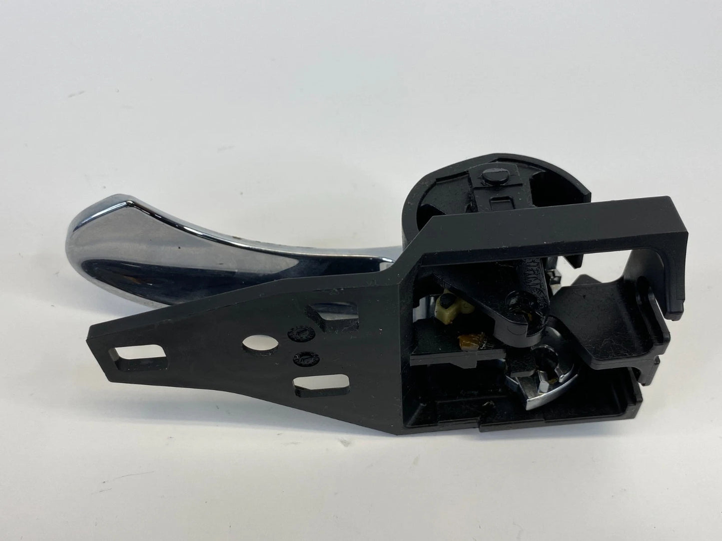07-11 TOYOTA CAMRY FRONT LEFT SIDE INNER DOOR HANDLE ASSEMBLY 69274-06030 OEM