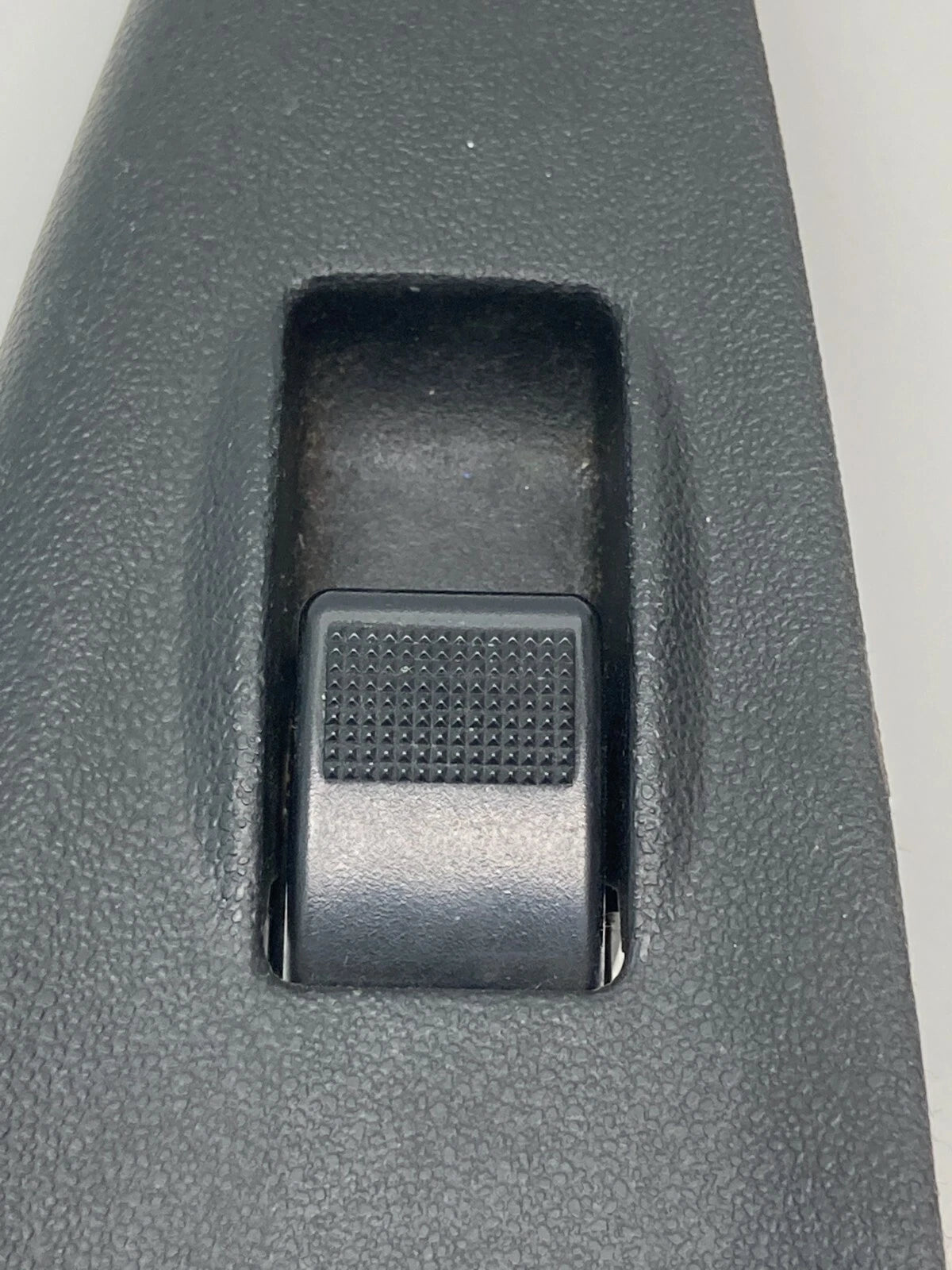 03-05 MAZDA6 MAZDA 6 REAR RIGHT DOOR POWER WINDOW CONTROL SWITCH RR RH GK2E685L1
