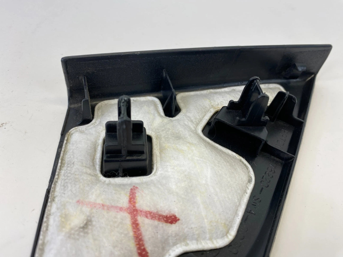 2007-2011 HONDA CR-V FRONT RIGHT PASSENGER INTERIOR MIRROR COVER TRIM 76220-SWA