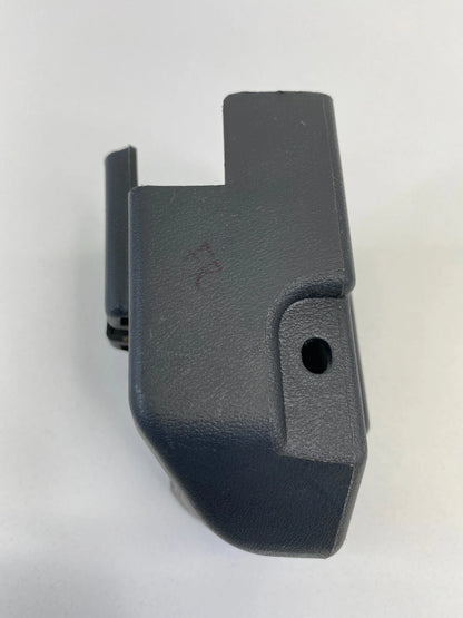 00 01 NISSAN ALTIMA SEAT FRONT RIGHT SIDE TRACK RAIL END COVER CAP TRIM 87508-0Z