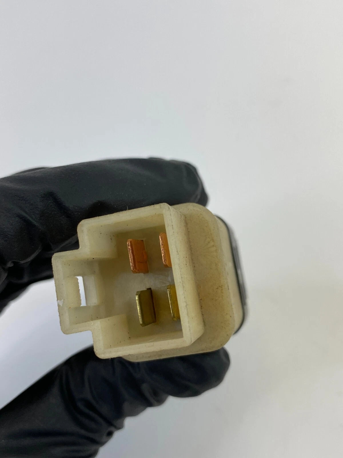 2004-2011 CHEVROLET AVEO 07-11 AVEO5 BRAKE LIGHT STOP LAMP CONTROL SWITCH OEM