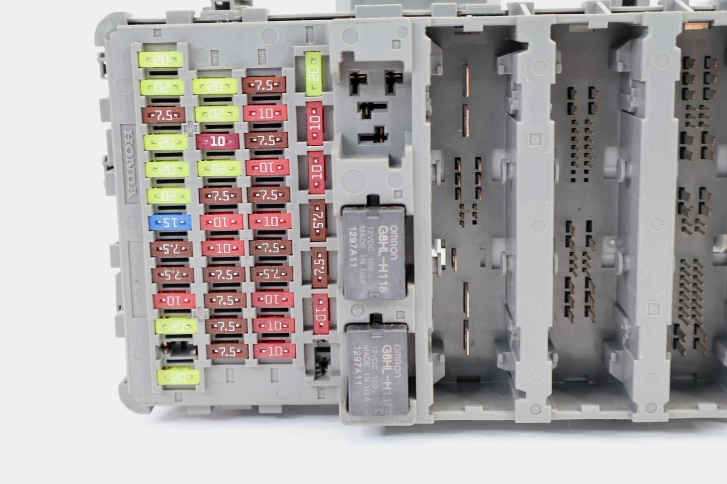 2016-2018 HONDA PILOT INTERIOR FUSE BOX UNDER DASH MICU JUNCTION BLOCK OEM