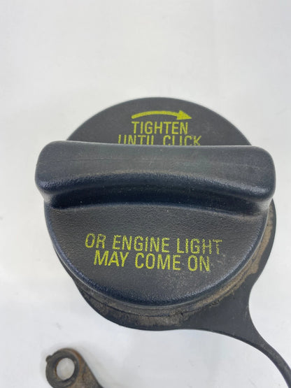 1998 1999 2000 2001 2002 LINCOLN TOWN CAR FUEL FILLER TANK GAS LID COVER CAP OEM
