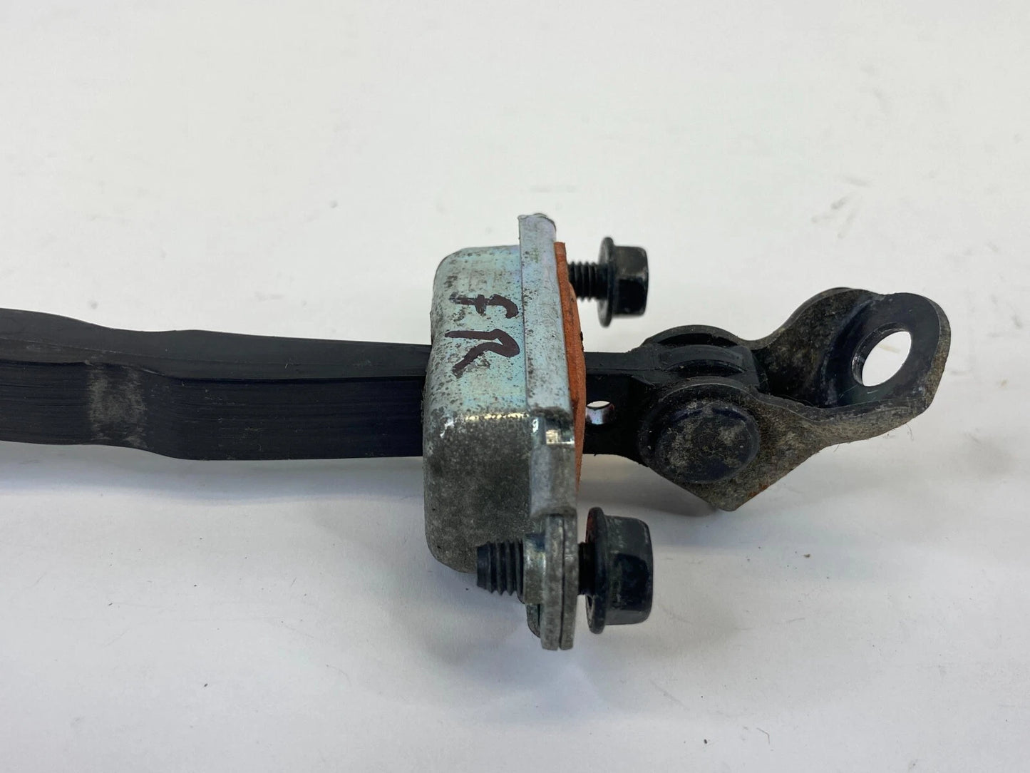 2010 11 12 2013 KIA FORTE FRONT RIGHT SIDE DOOR CHECK STOP STOPPER DETENT OEM