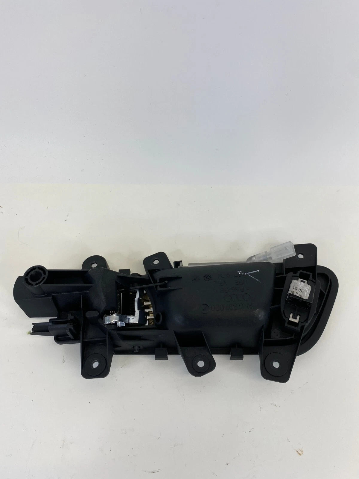 2009-2016 AUDI A4 QUATTRO FRONT RIGHT INTERIOR DOOR HANDLE W/ LOCK SWITCH OEM