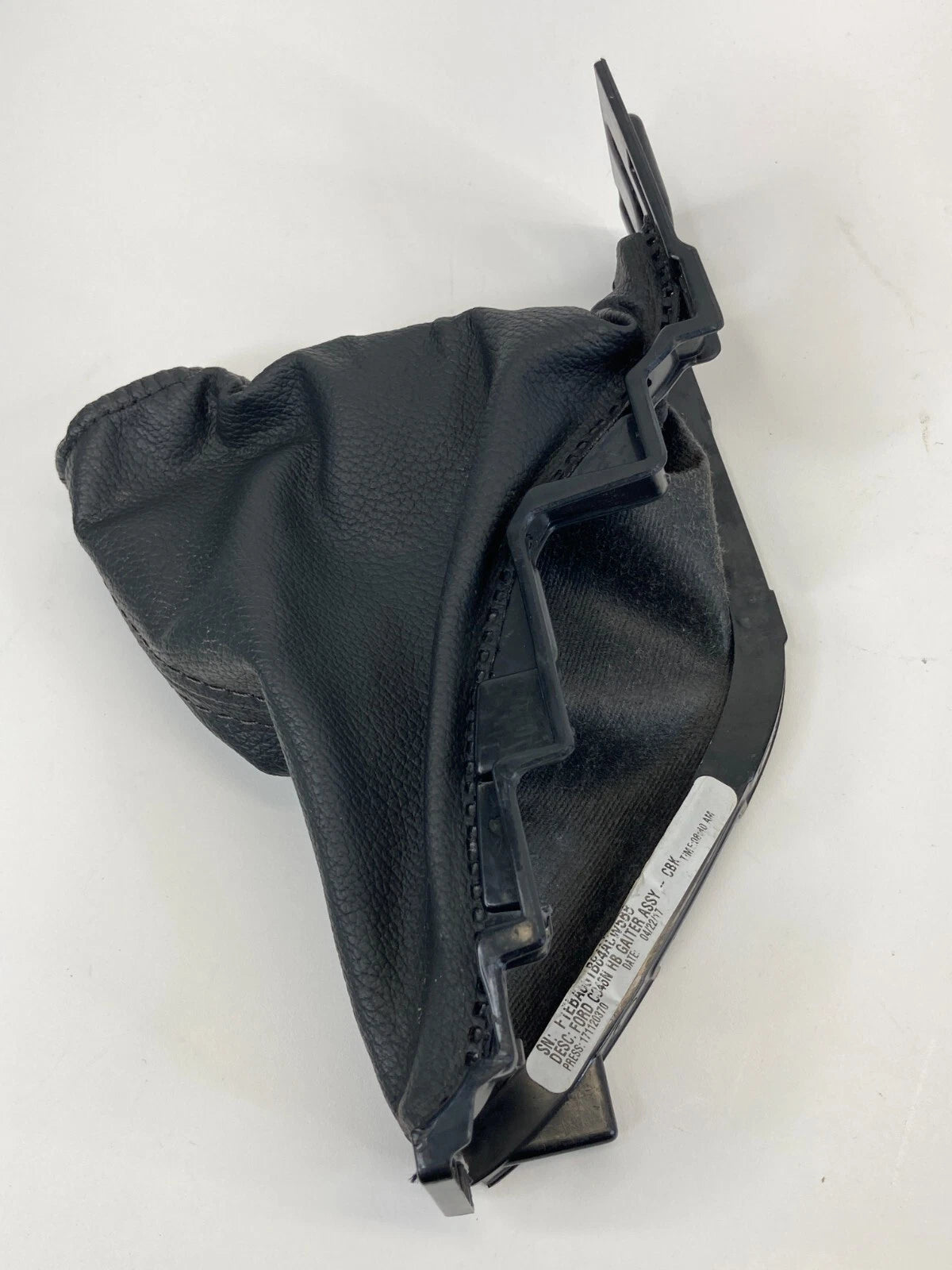 2016-2018 FORD FOCUS CENTER PARKING BRAKE HANDLE BOOT COVER F1EB-A061B84-A OEM