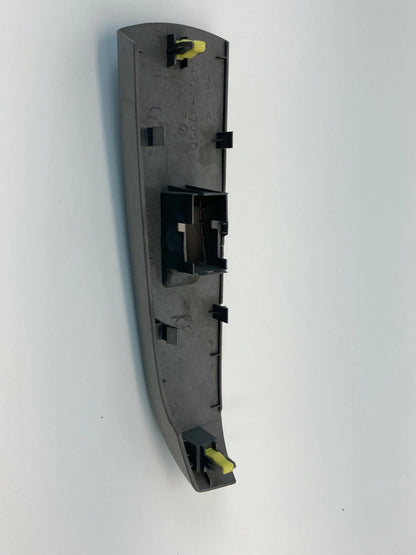 04-09 TOYOTA PRIUS REAR RIGHT DOOR WINDOW CONTROL SWITCH COVER BEZEL 74271-47050